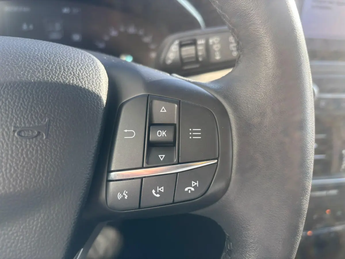 1.0 EcoBoost Titanium Business | Winterpack | Cruise control | Sync 3