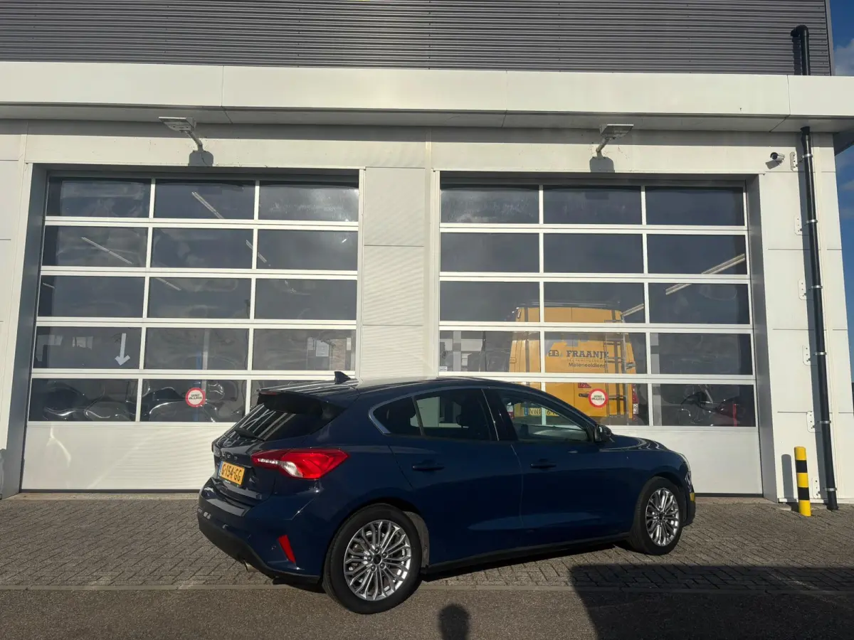 1.0 EcoBoost Titanium Business | Winterpack | Cruise control | Sync 3