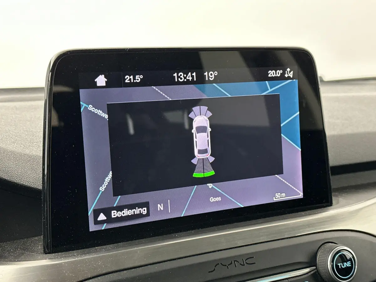1.0 EcoBoost Titanium Business | Winterpack | Cruise control | Sync 3