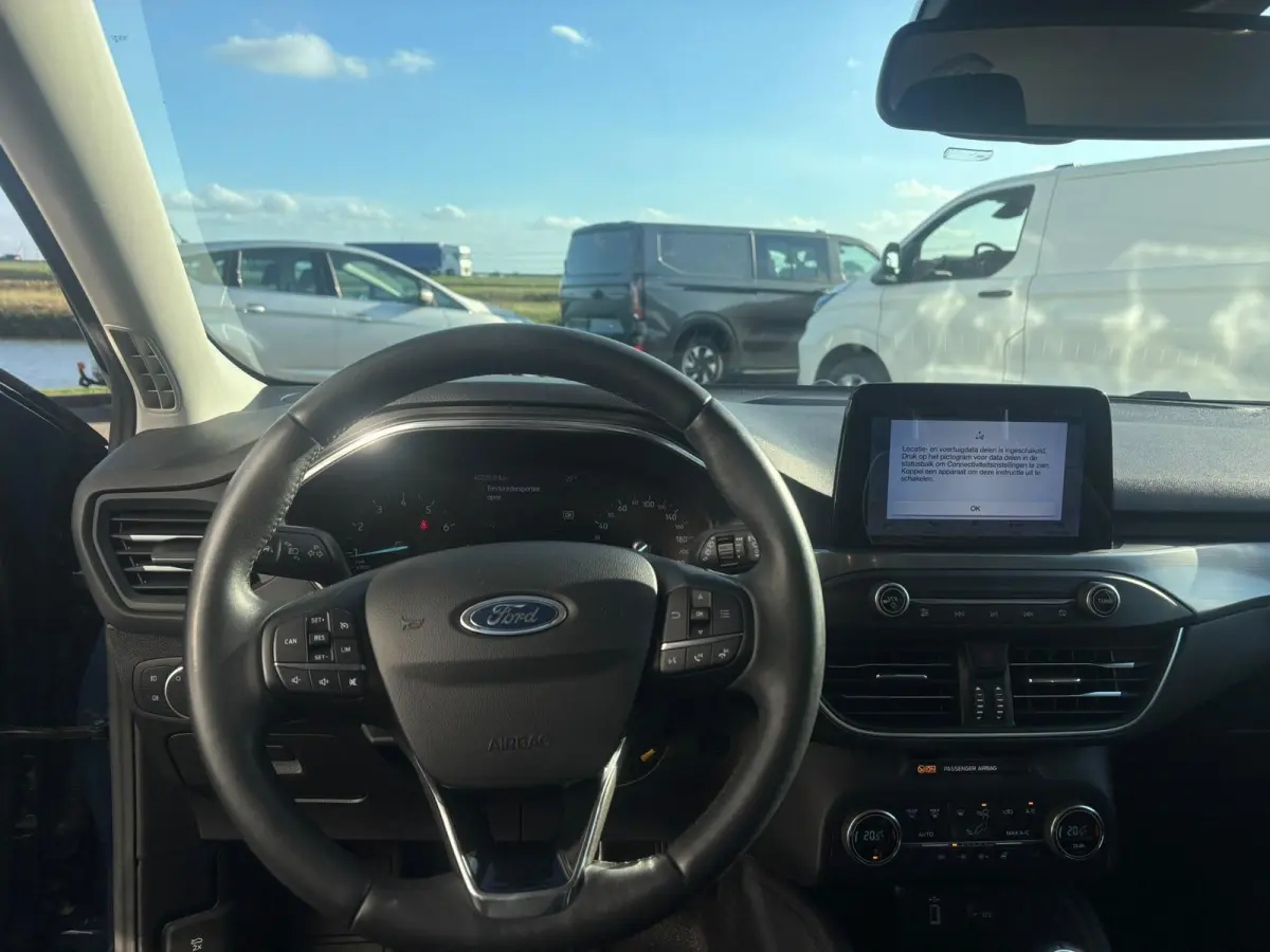 1.0 EcoBoost Titanium Business | Winterpack | Cruise control | Sync 3