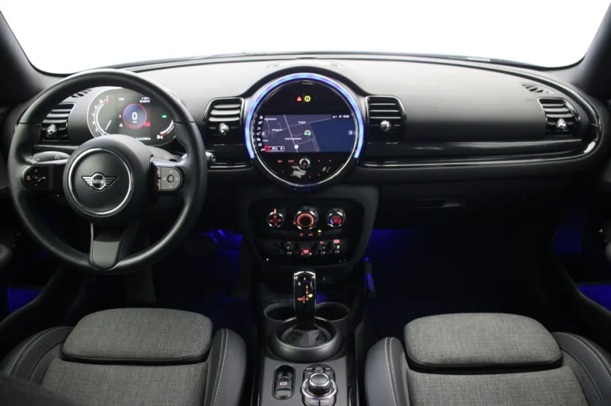 1.5 One Business Edition Automaat - Carplay, Cruise, Half Leer