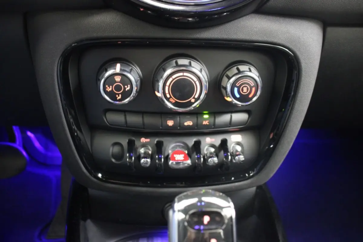 1.5 Business Edition Automaat - Carplay, Cruise, Half Leer