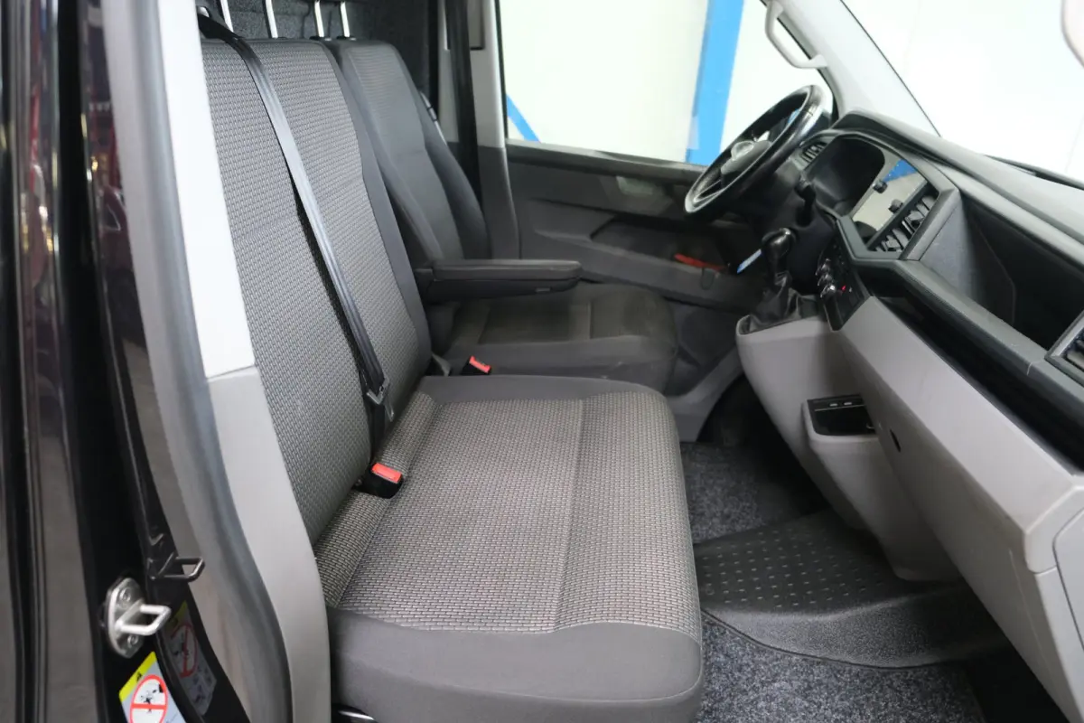 2.0 TDI L2H1 30 Automaat - N.A.P. Airco, Cruise, Navi, PDC, Carplay, Trekhaak.