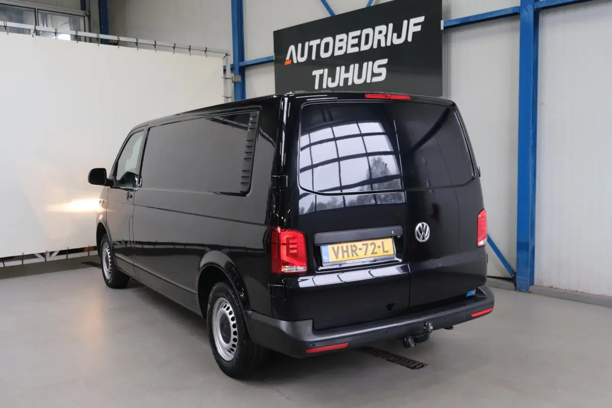 2.0 TDI L2H1 30 Automaat - N.A.P. Airco, Cruise, Navi, PDC, Carplay, Trekhaak.
