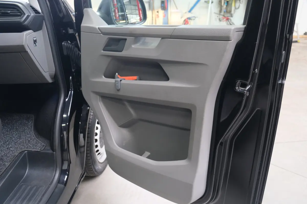 2.0 TDI L2H1 30 Automaat - N.A.P. Airco, Cruise, Navi, PDC, Carplay, Trekhaak.