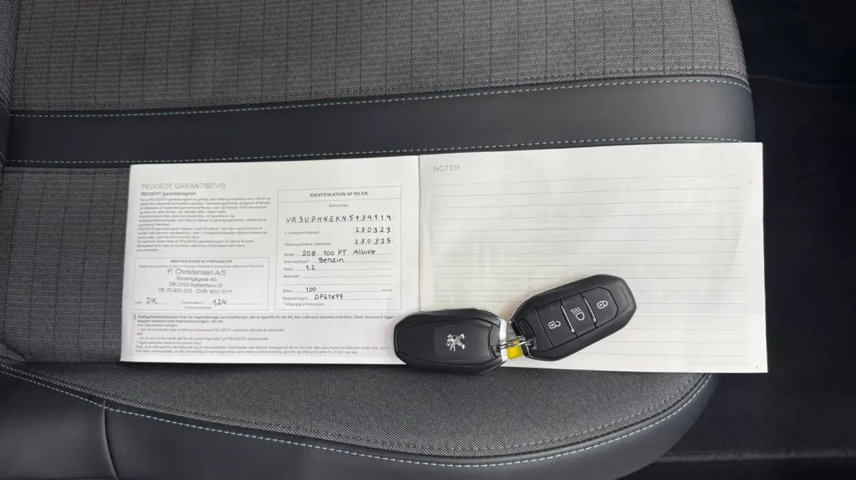1.2 Allure, Carplay cruise control, achteruit camera, stoelverwarming