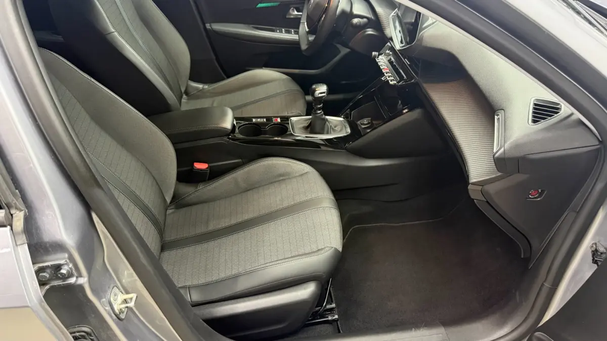 1.2 Allure, Carplay cruise control, achteruit camera, stoelverwarming