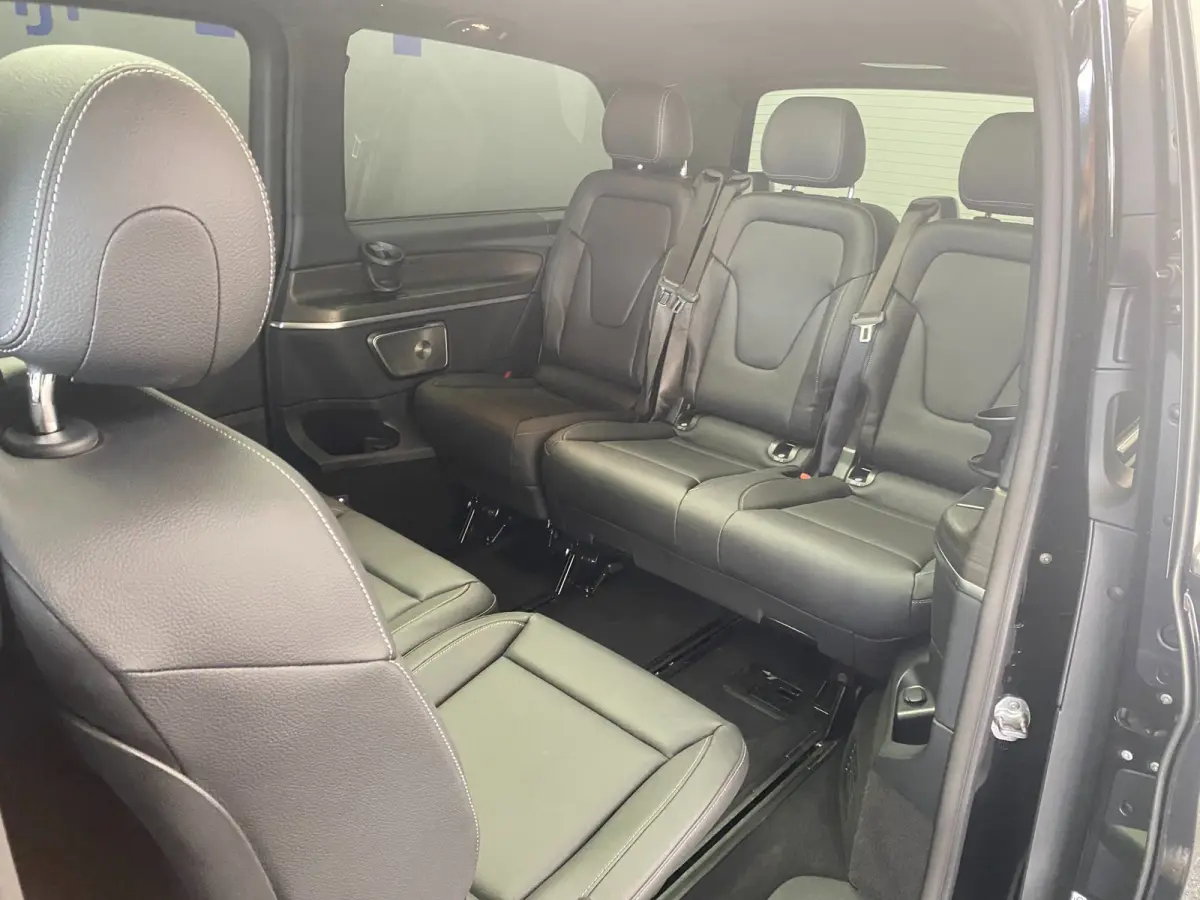 300 L2 Facelift - 8-pers - AMG - PANO - Exter. pakket - 360 - Elec. deuren - Vol Opties - Incl. Garantie