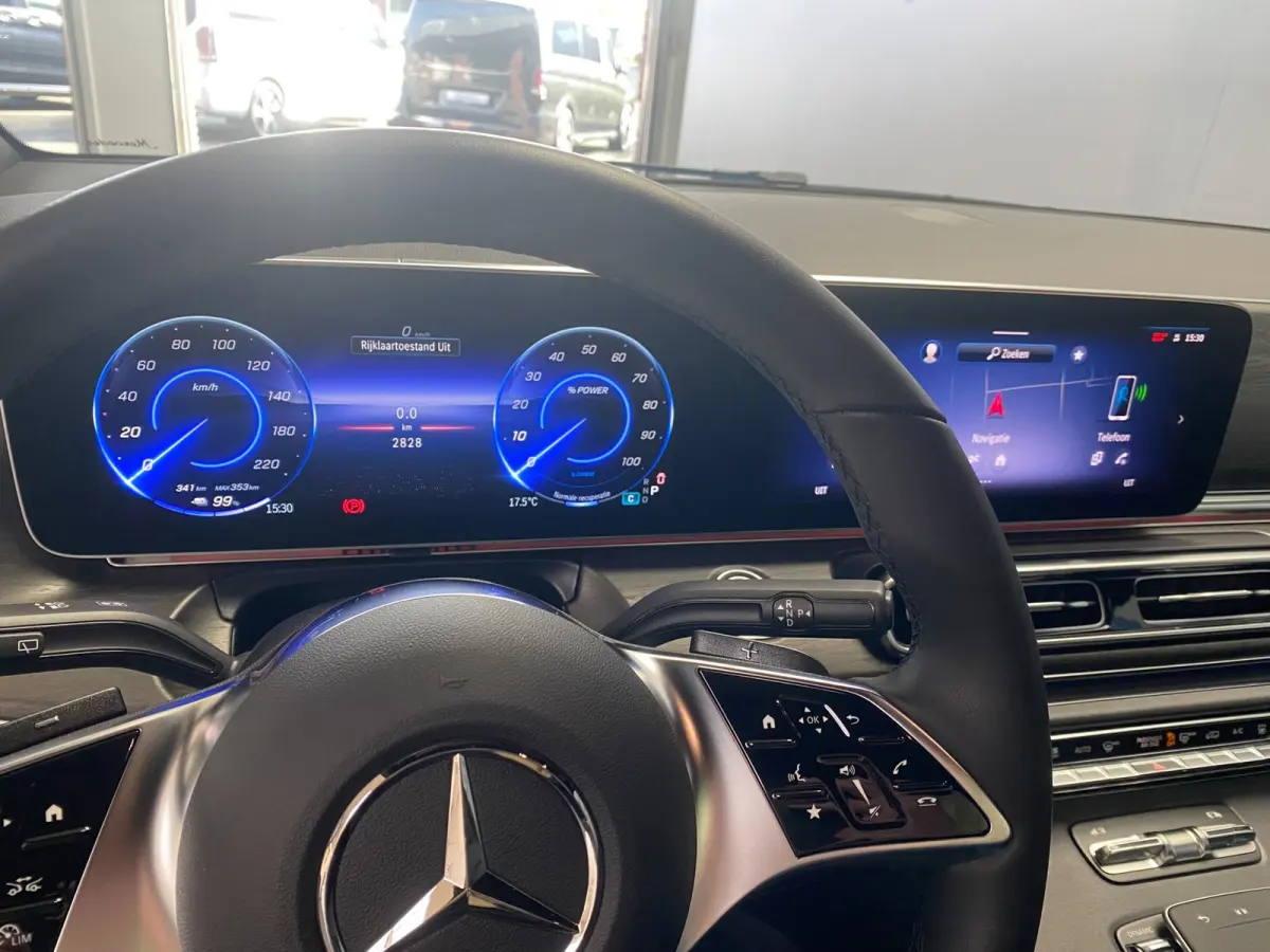 300 L2 Facelift - 8-pers - AMG - PANO - Exter. pakket - 360 - Elec. deuren - Vol Opties - Incl. Garantie