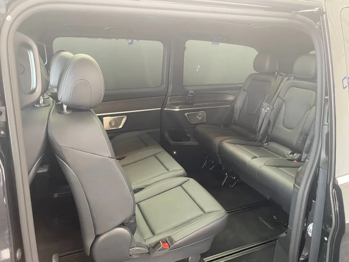 300 L2 Facelift - 8-pers - AMG - PANO - Exter. pakket - 360 - Elec. deuren - Vol Opties - Incl. Garantie