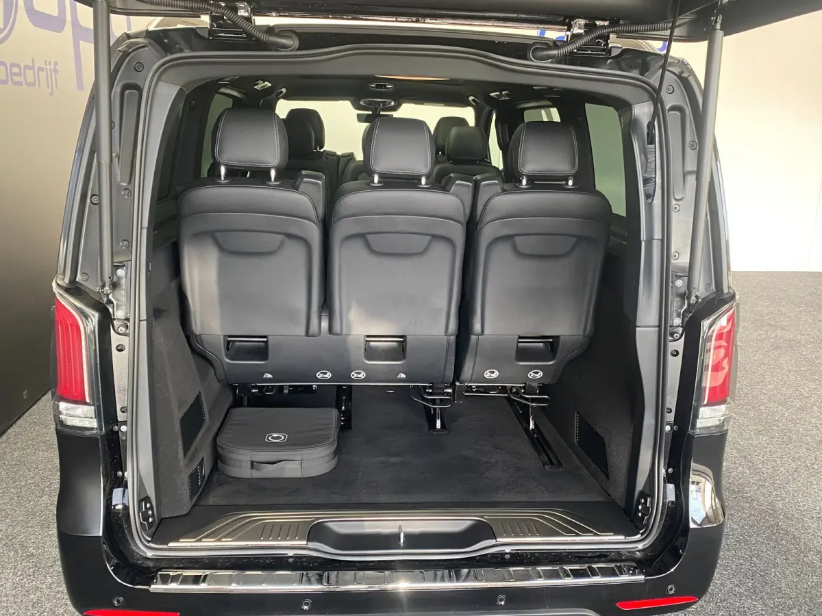 300 L2 Facelift - 8-pers - AMG - PANO - Exter. pakket - 360 - Elec. deuren - Vol Opties - Incl. Garantie