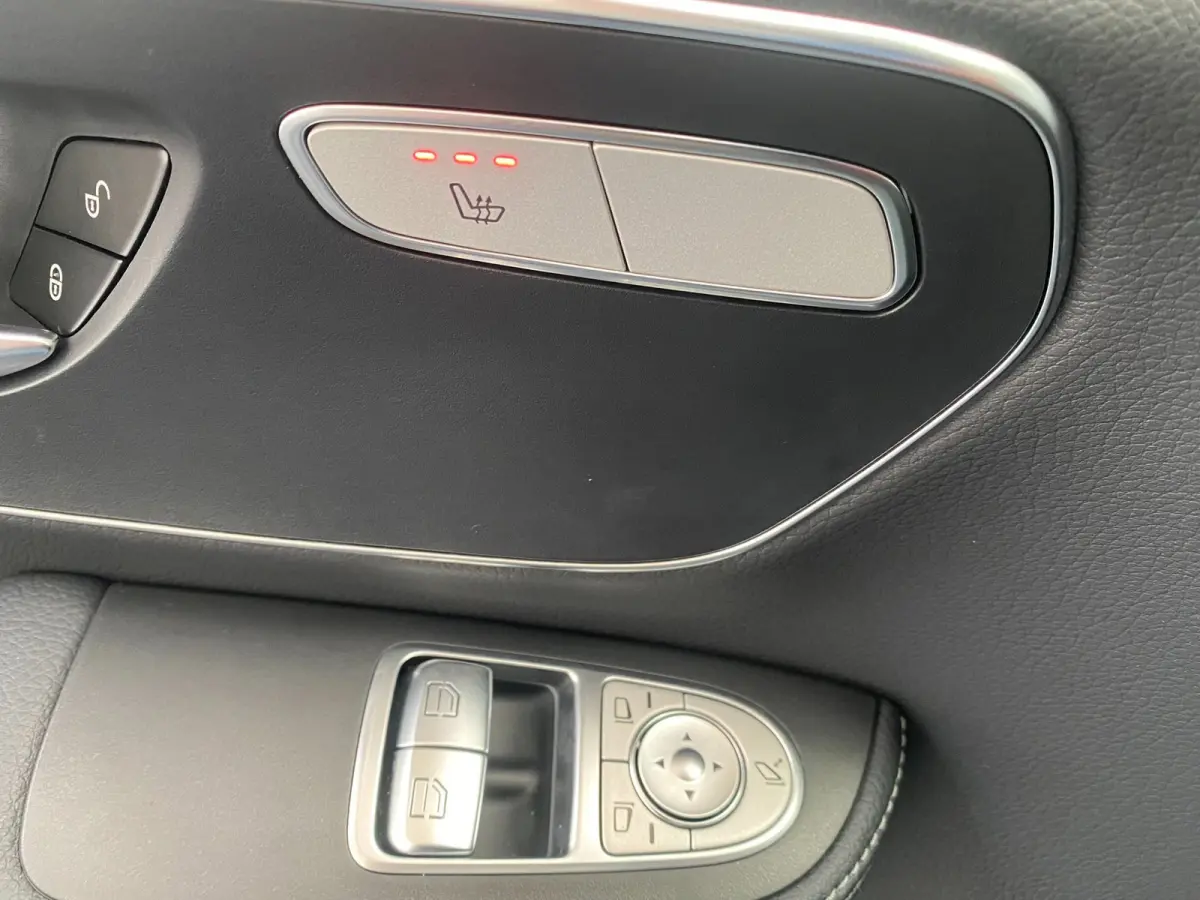300 L2 Facelift - 8-pers - AMG - PANO - Exter. pakket - 360 - Elec. deuren - Vol Opties - Incl. Garantie