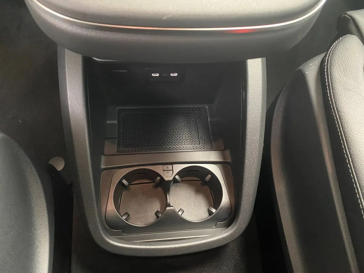 300 L2 Facelift - 8-pers - AMG - PANO - Exter. pakket - 360 - Elec. deuren - Vol Opties - Incl. Garantie