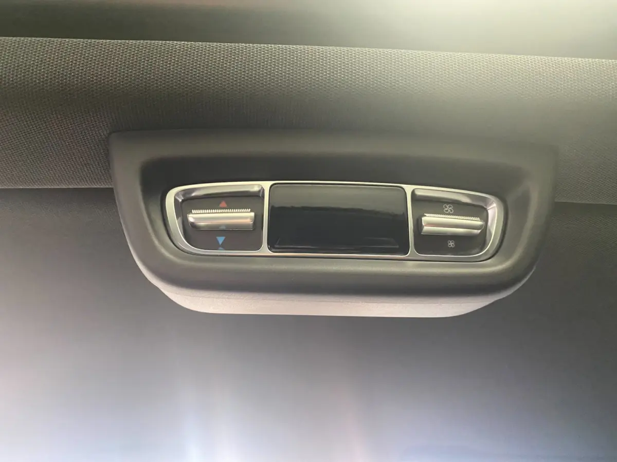 300 L2 Facelift - 8-pers - AMG - PANO - Exter. pakket - 360 - Elec. deuren - Vol Opties - Incl. Garantie