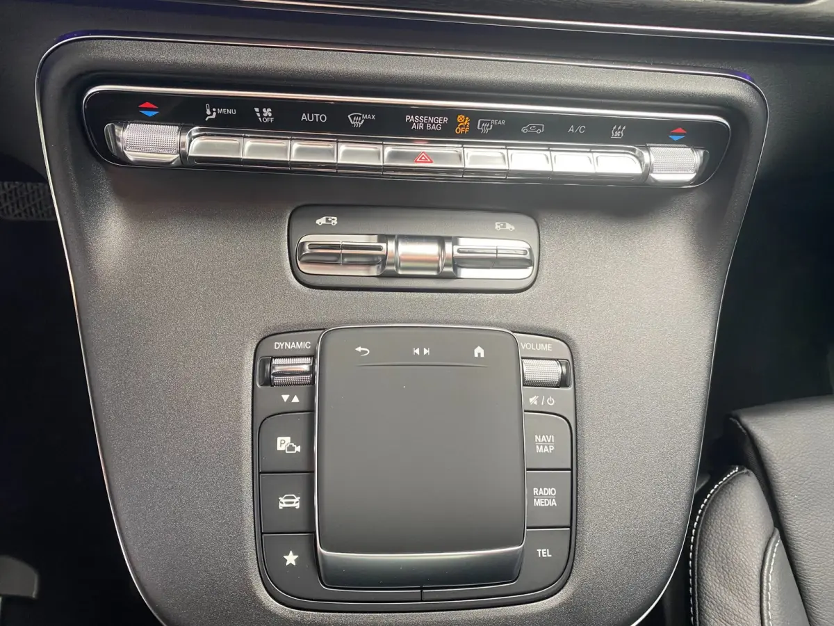 300 L2 Facelift - 8-pers - AMG - PANO - Exter. pakket - 360 - Elec. deuren - Vol Opties - Incl. Garantie