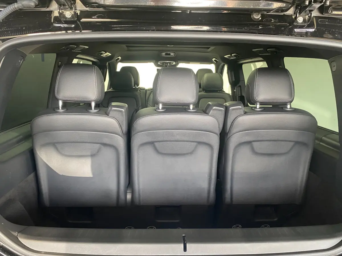 300 L2 Facelift - 8-pers - AMG - PANO - Exter. pakket - 360 - Elec. deuren - Vol Opties - Incl. Garantie
