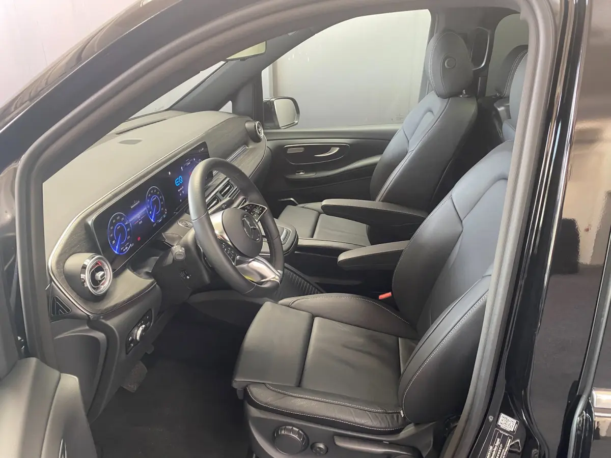 300 L2 Facelift - 8-pers - AMG - PANO - Exter. pakket - 360 - Elec. deuren - Vol Opties - Incl. Garantie