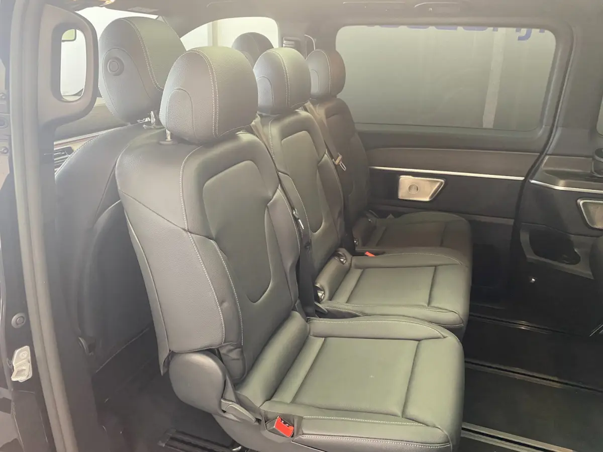 300 L2 Facelift - 8-pers - AMG - PANO - Exter. pakket - 360 - Elec. deuren - Vol Opties - Incl. Garantie