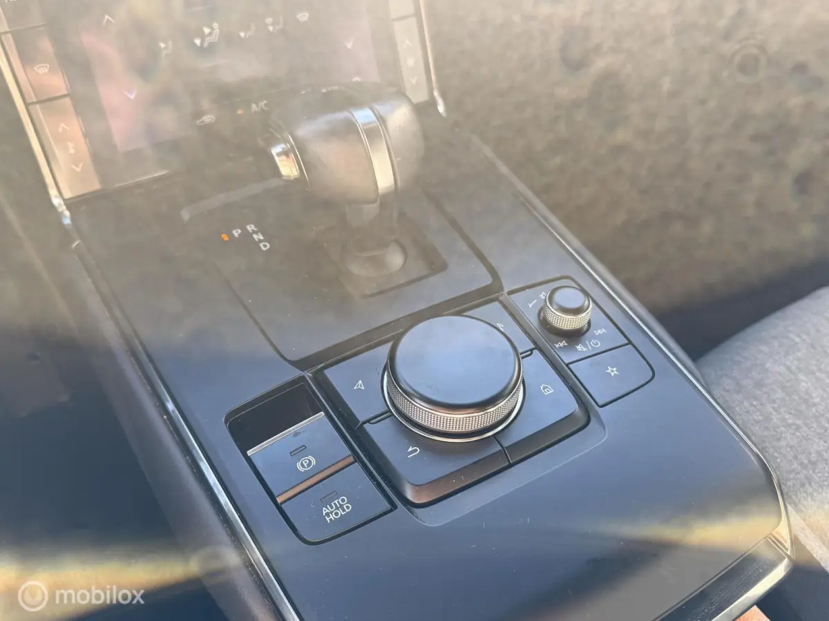 e-SkyActiv 145 36kWh | SOH 96,94% MOBA | Slechts 47.298 KM | HUD | Stoel- & Stuurverwarming