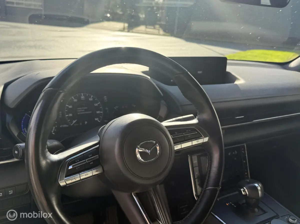 e-SkyActiv 145 36kWh | SOH 96,94% MOBA | Slechts 47.298 KM | HUD | Stoel- & Stuurverwarming
