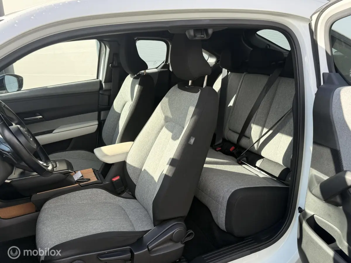 e-SkyActiv 145 36kWh | SOH 96,94% MOBA | Slechts 47.298 KM | HUD | Stoel- & Stuurverwarming