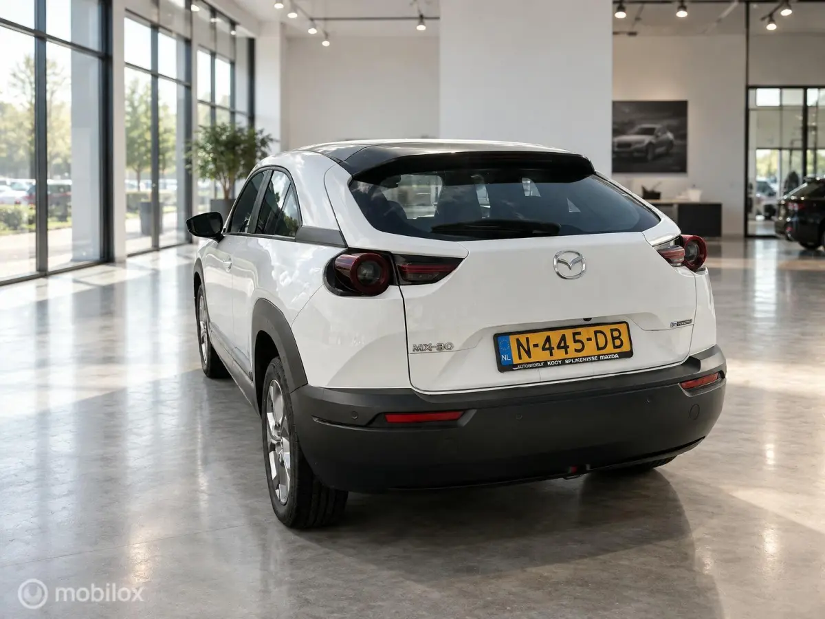 e-SkyActiv 145 36kWh | SOH 96,94% MOBA | Slechts 47.298 KM | HUD | Stoel- & Stuurverwarming