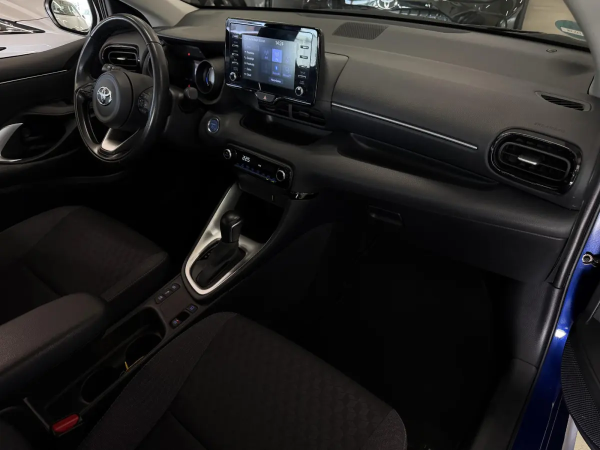 1.5 Hybrid Dynamic | Navi | LED | ACC | LM-velgen | Carplay ( Vestiging - Nieuwegein )