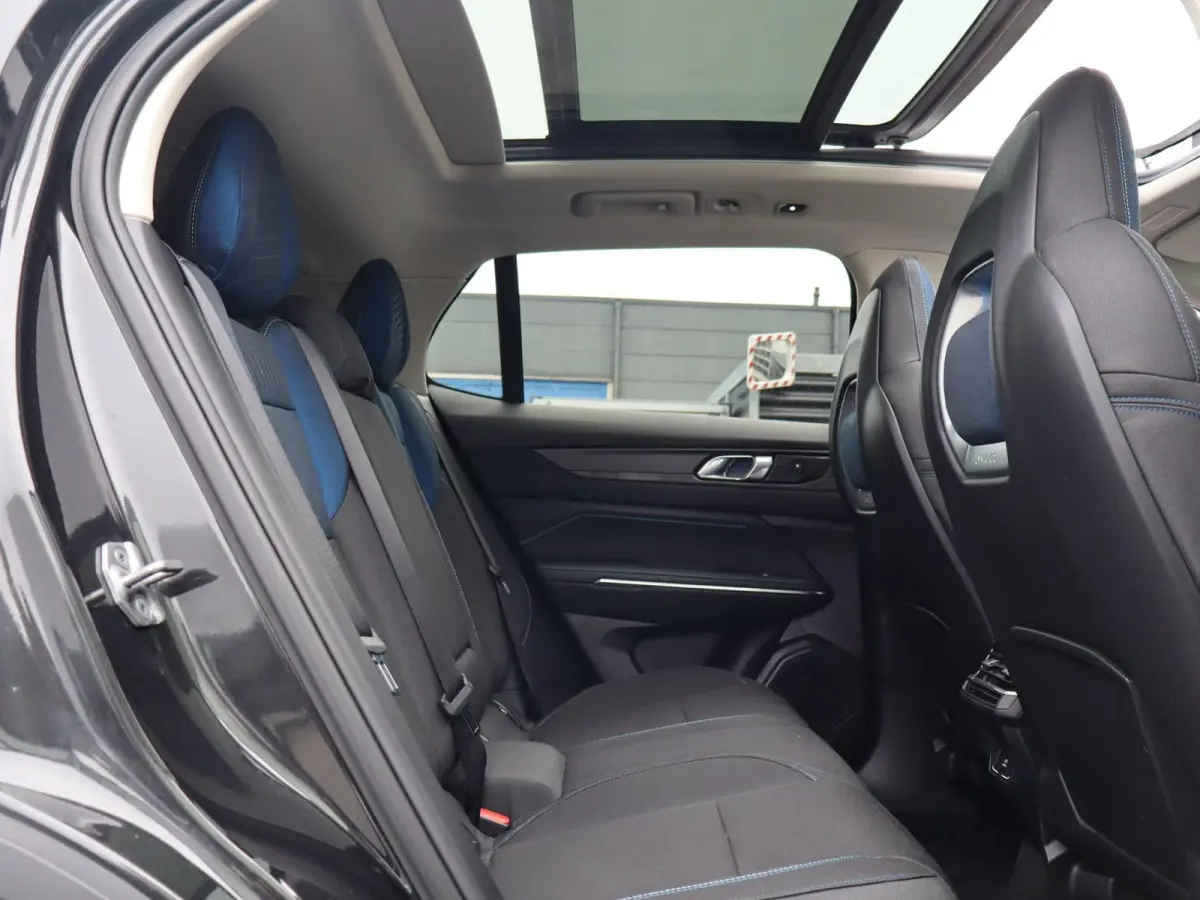 1.5 261pk | Panoramadak | Achteruitrijcamera | Apple Carplay/Android Auto | Adaptive Cruise | Dodehoekdetectie | Voorstoelen Verwarmd