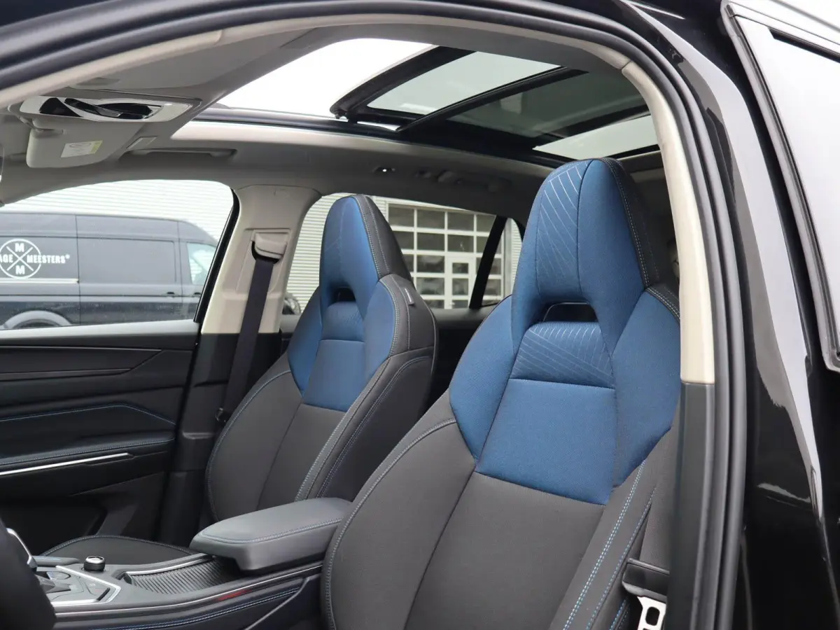 1.5 261pk | Panoramadak | Achteruitrijcamera | Apple Carplay/Android Auto | Adaptive Cruise | Dodehoekdetectie | Voorstoelen Verwarmd