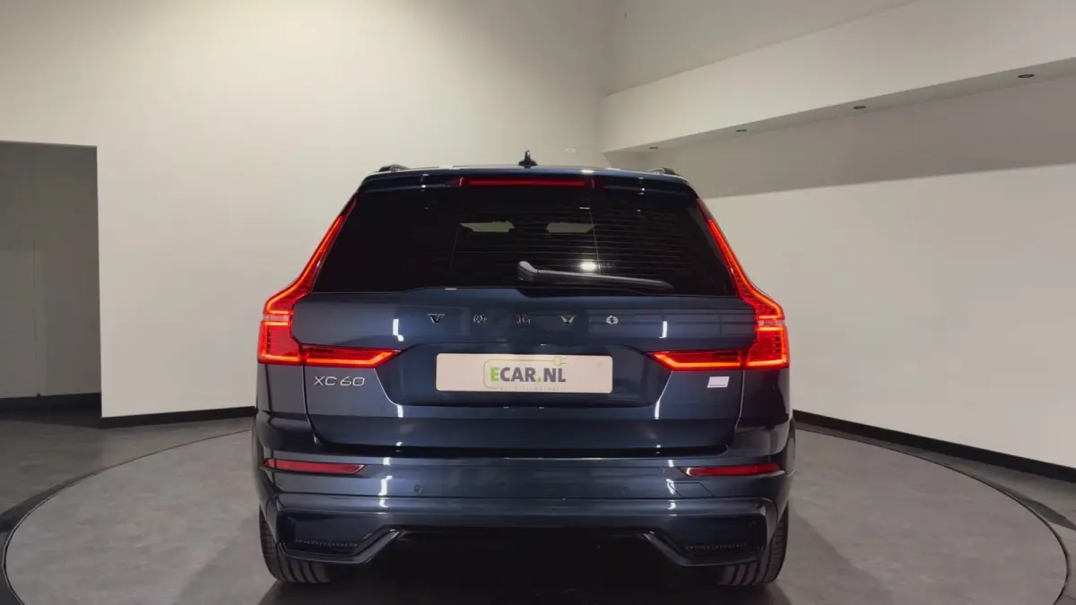 2.0 T6 Plug-in hybrid AWD R-Design | Panoramadak | Harman & Kardon Audio | Full LED koplampen