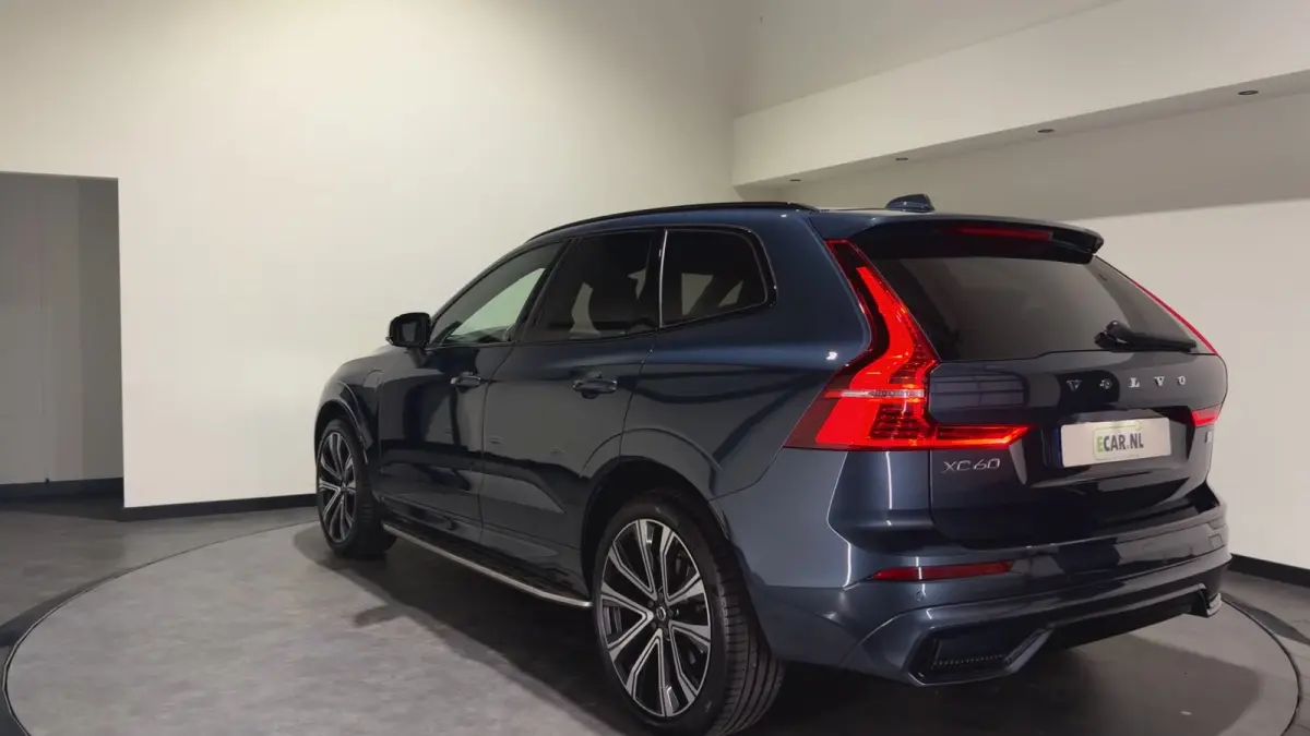 2.0 T6 Plug-in hybrid AWD R-Design | Panoramadak | Harman & Kardon Audio | Full LED koplampen