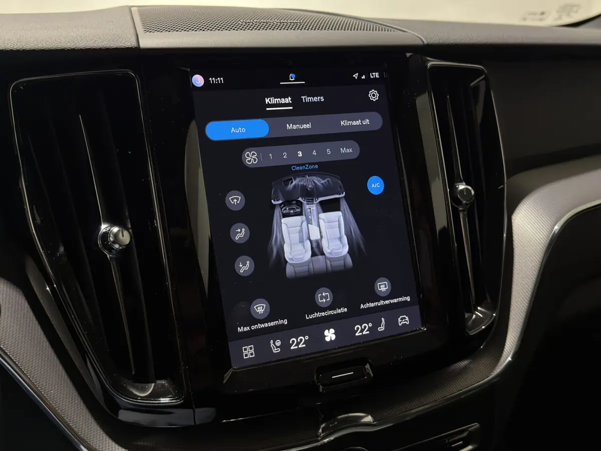 2.0 T6 Plug-in hybrid AWD R-Design | Panoramadak | Harman & Kardon Audio | Full LED koplampen