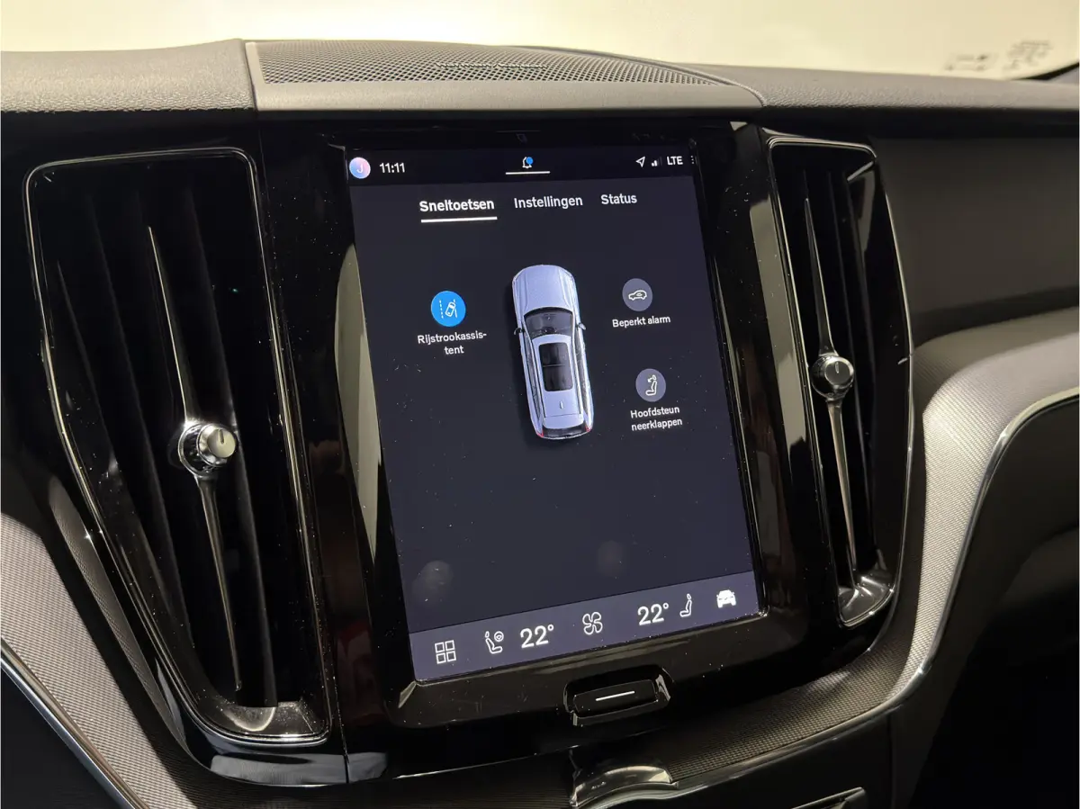 2.0 T6 Plug-in hybrid AWD R-Design | Panoramadak | Harman & Kardon Audio | Full LED koplampen