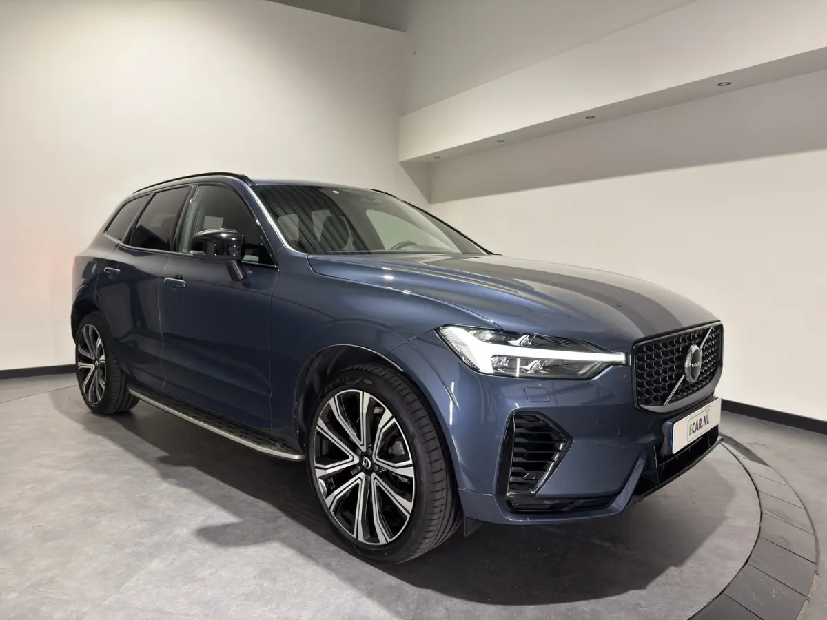 2.0 T6 Plug-in hybrid AWD R-Design | Panoramadak | Harman & Kardon Audio | Full LED koplampen