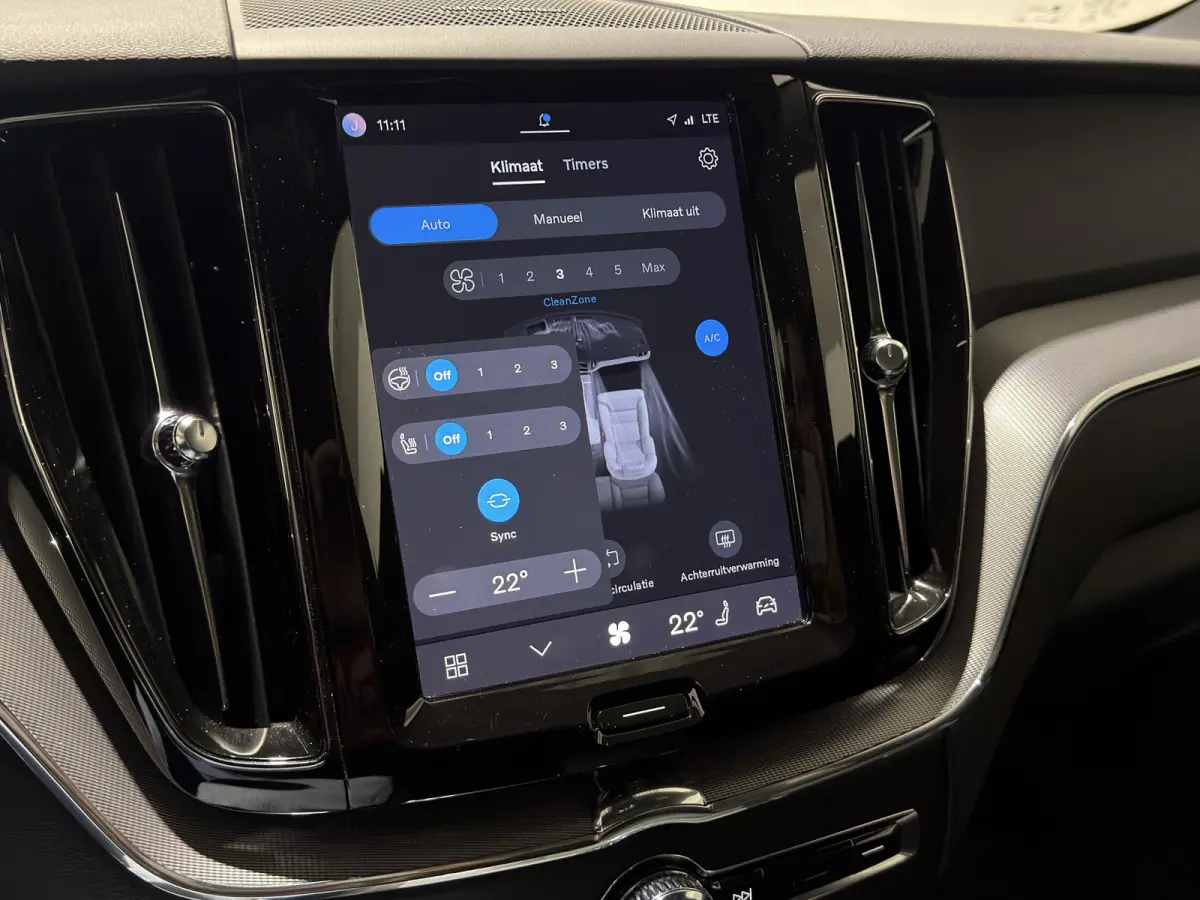 2.0 T6 Plug-in hybrid AWD R-Design | Panoramadak | Harman & Kardon Audio | Full LED koplampen