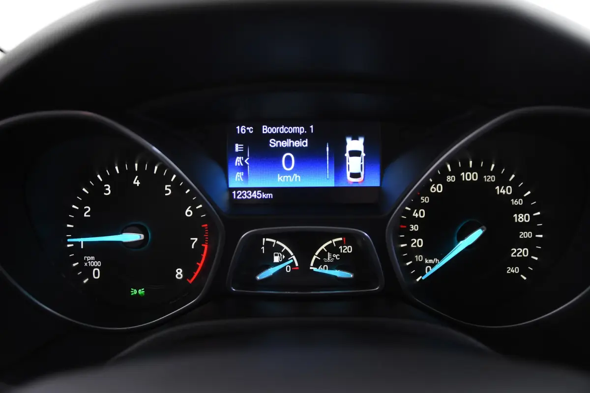 *Stoelverwarming*Cruise Control*PDC*