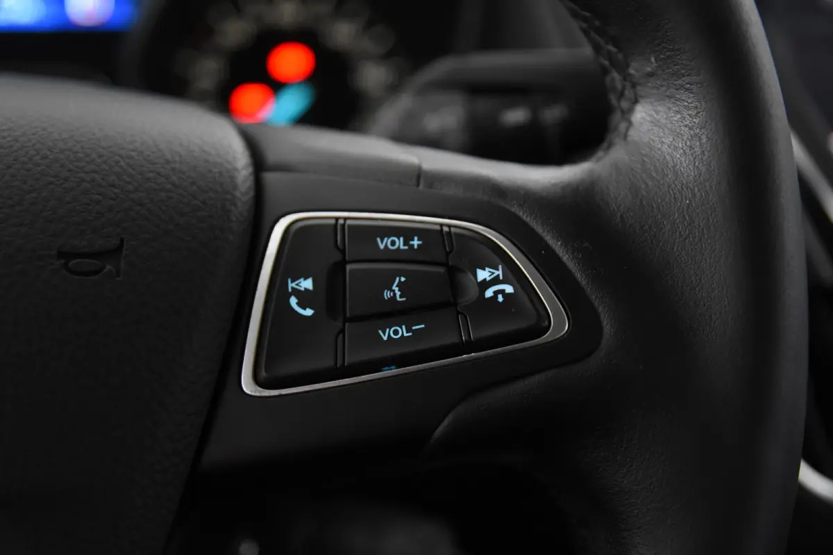 *Stoelverwarming*Cruise Control*PDC*