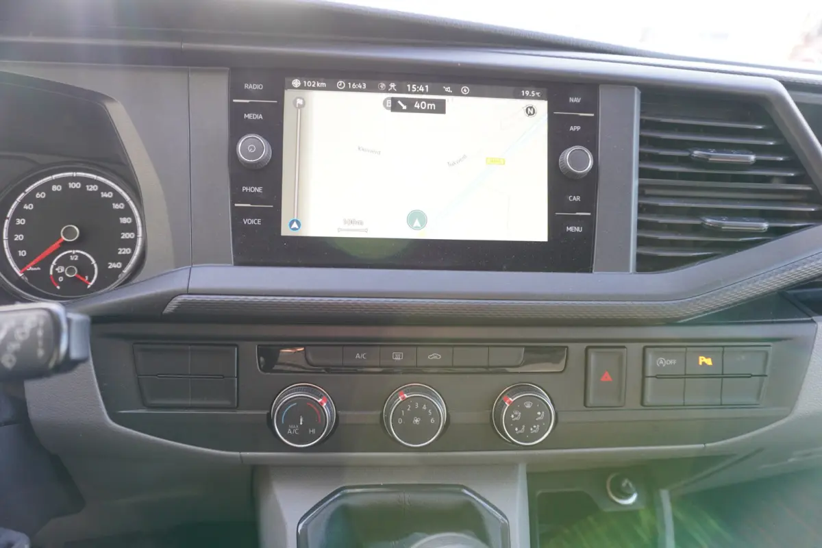 2.0 TDI 150PK L2H1 9 Persoons nr. V120 | Airco | Cruise | Navi | trekhaak