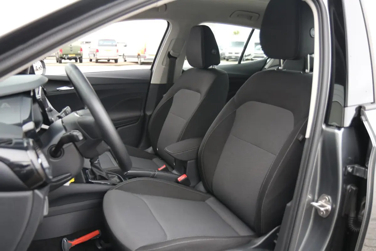 1.0 TSI 110pk DSG Ambition | Smart Link | Airco | Parkeersensoren Achter