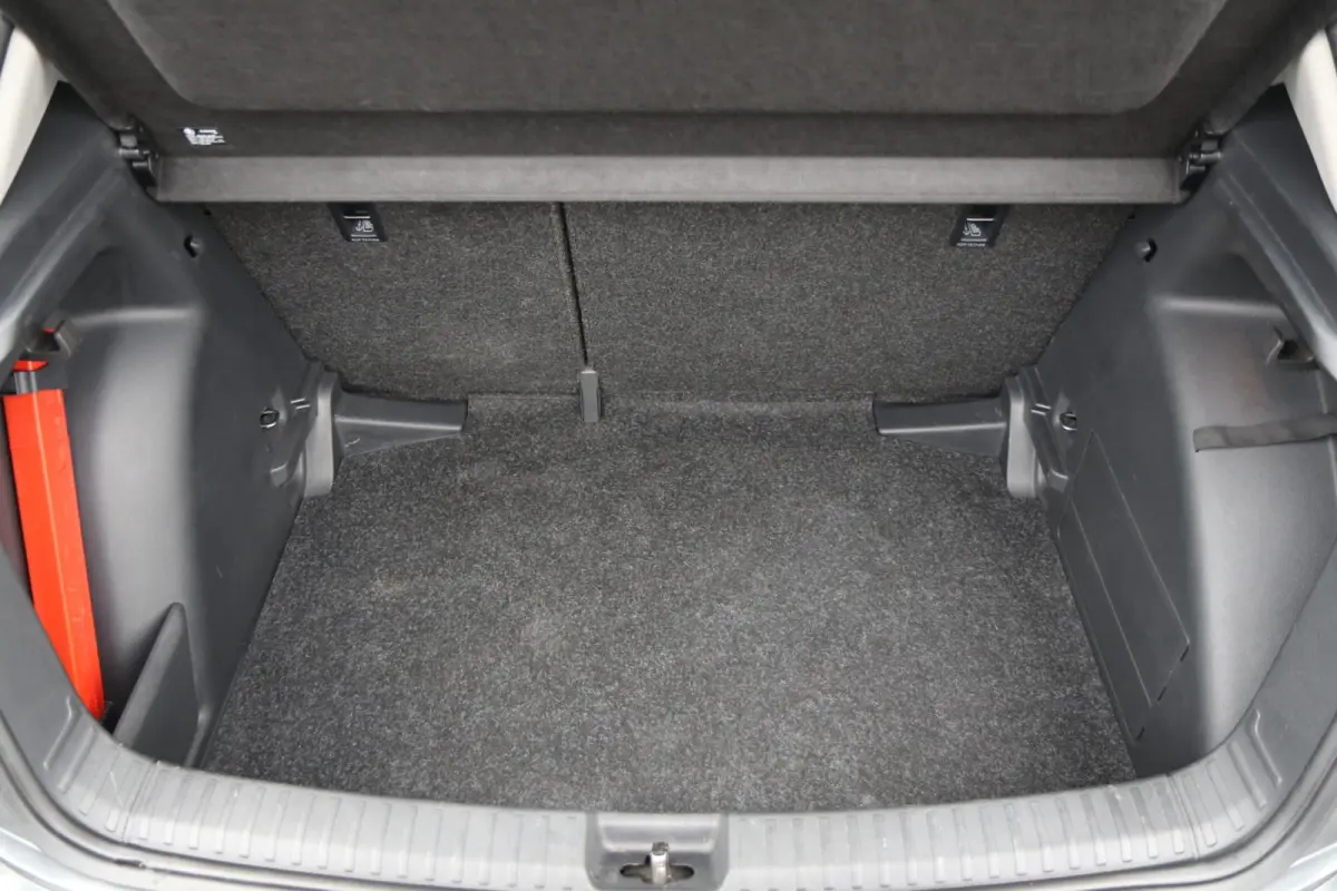 1.0 TSI 110pk DSG Ambition | Smart Link | Airco | Parkeersensoren Achter