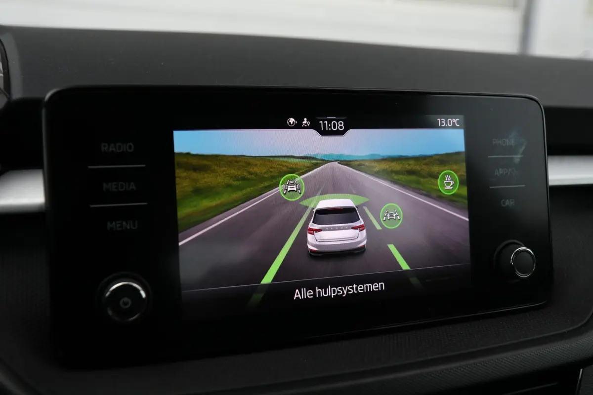 1.0 TSI 110pk DSG Ambition | Smart Link | Airco | Parkeersensoren Achter