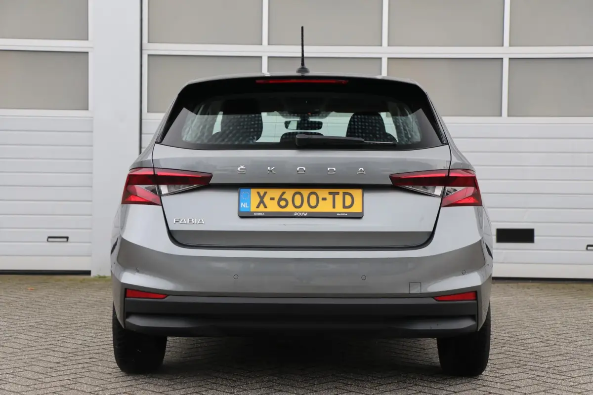 1.0 TSI 110pk DSG Ambition | Smart Link | Airco | Parkeersensoren Achter