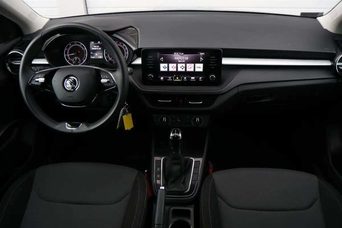 1.0 TSI 110pk DSG Ambition | Smart Link | Airco | Parkeersensoren Achter