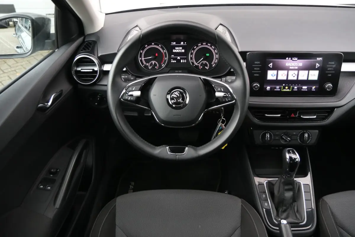 1.0 TSI 110pk DSG Ambition | Smart Link | Airco | Parkeersensoren Achter