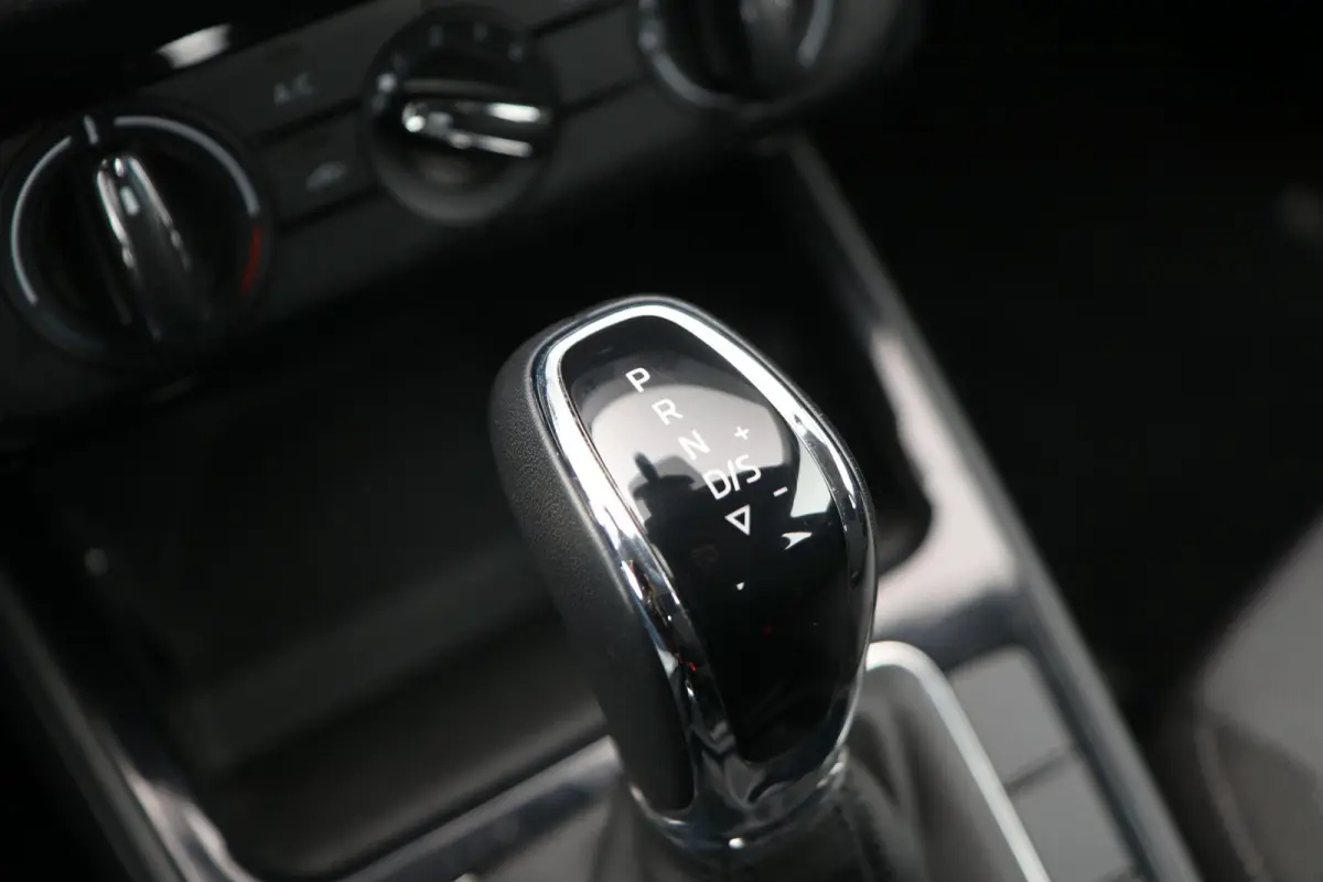 1.0 TSI 110pk DSG Ambition | Smart Link | Airco | Parkeersensoren Achter