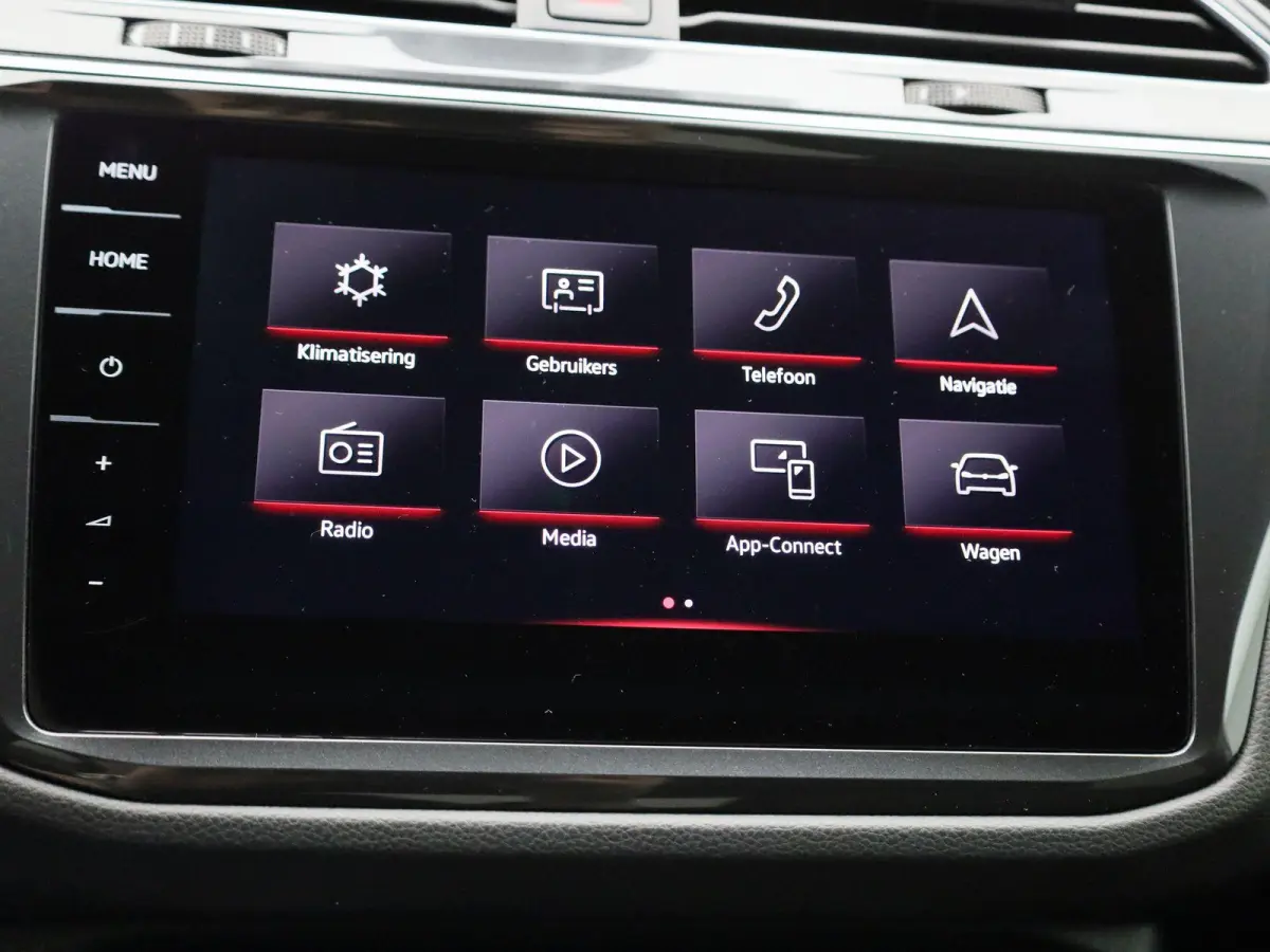 1.4 TSI eHybrid R-Line Business+ 245 PK| Dealeronderhouden | Trekhaak | Achterklep Elektrisch | Stoelverwarming Voor & Achter | Stuurwielverwarming | Achteruitrijcamera