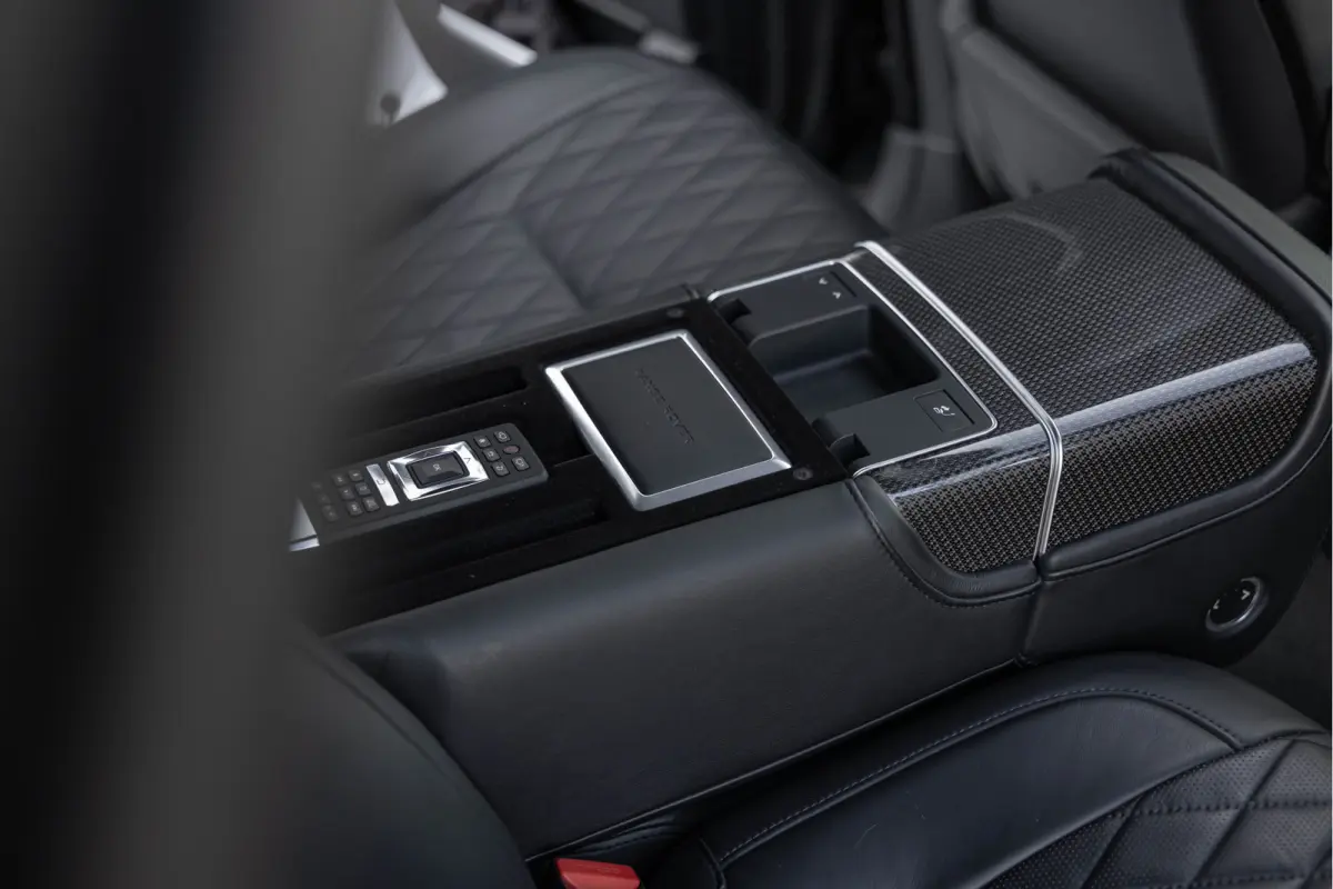 5.0 V8 SC 585pk SVAutobiography Dynamic SVO Ebony Leder Standverwarming Carbon RSE