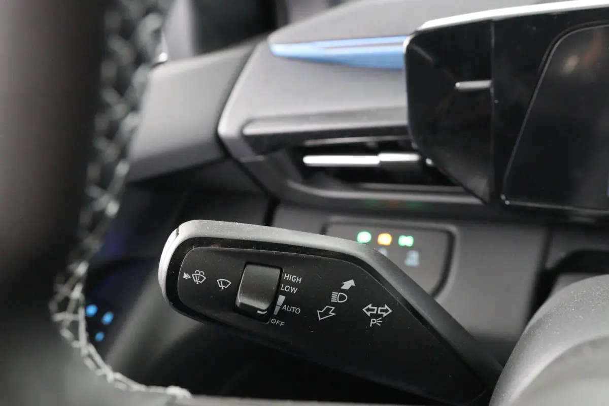 Collection Extended Range RWD | Direct Leverbaar! | Race Bodykit & Striping | Head-Up Display | 360* Camera | Bang & Olufsen Audio | Stoel met Geheugen & Massage | Adaptive Cruise Control | 