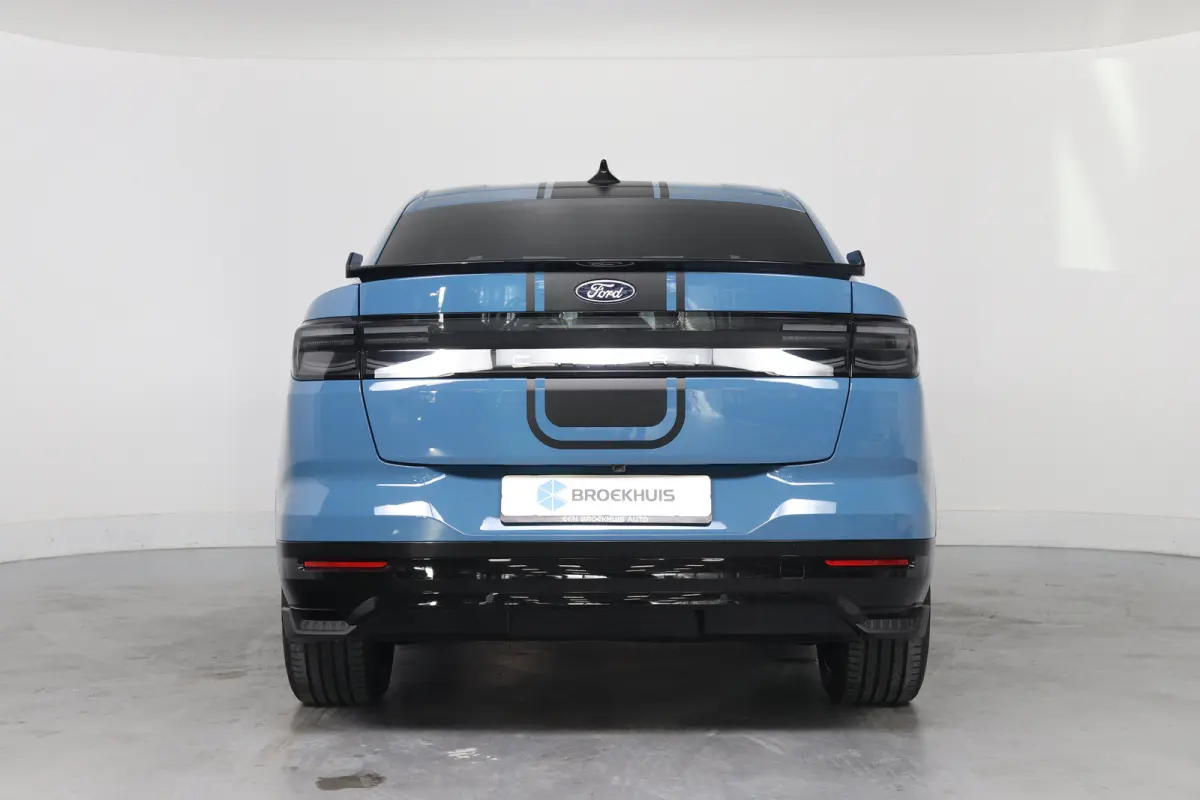 Collection Extended Range RWD | Direct Leverbaar! | Race Bodykit & Striping | Head-Up Display | 360* Camera | Bang & Olufsen Audio | Stoel met Geheugen & Massage | Adaptive Cruise Control | 