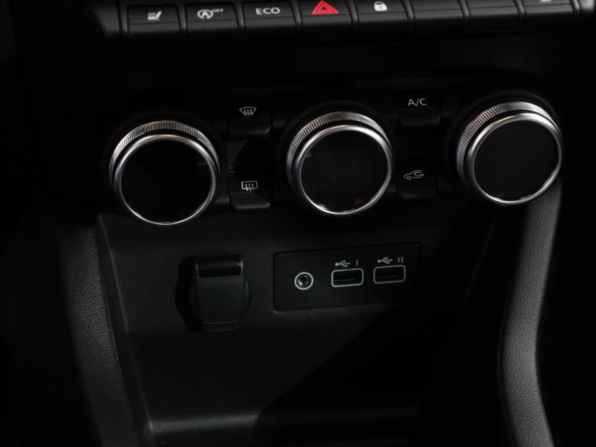 1.0 TCe 90 GPF evolution Navigatie Apple Carplay/Android Auto Led Dab Cruise Control Lichtmetalen Velgen